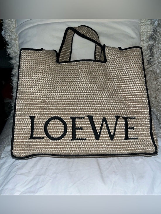 Source Unknown Handbags - Source Unknown Beige Woven LOEWE Tote with Black Trim